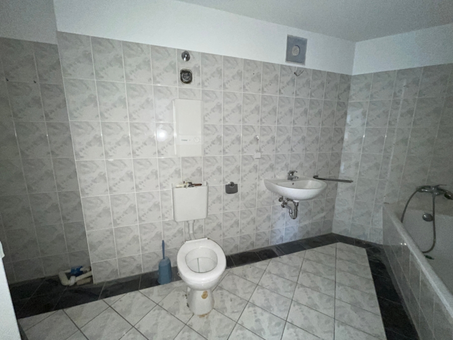 Badezimmer (WC wird ersetzt)