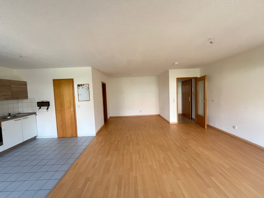 Wohnzimmer mit Küche