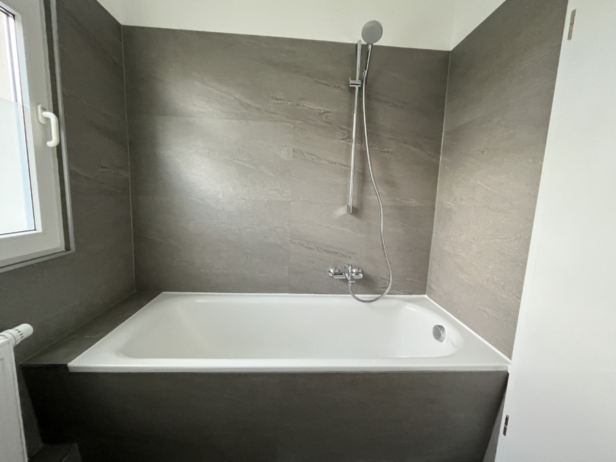 mit Badewanne