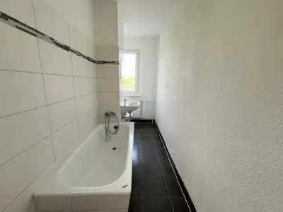 Neuer Wohntraum gesucht? Modernes Bad & gemütliches Zuhause inklusive, 04849 Bad Düben, Etagenwohnung