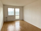 Beispielbild Wohnzimmer mit Zugang zum Balkon