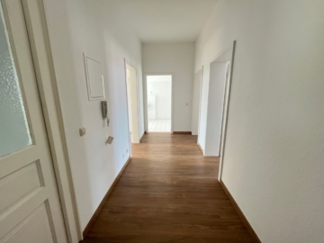 Wohnen mit Weitblick – stilvolle Altbauwohnung in zentraler Lage, 09111 Chemnitz (Zentrum), Wohnung