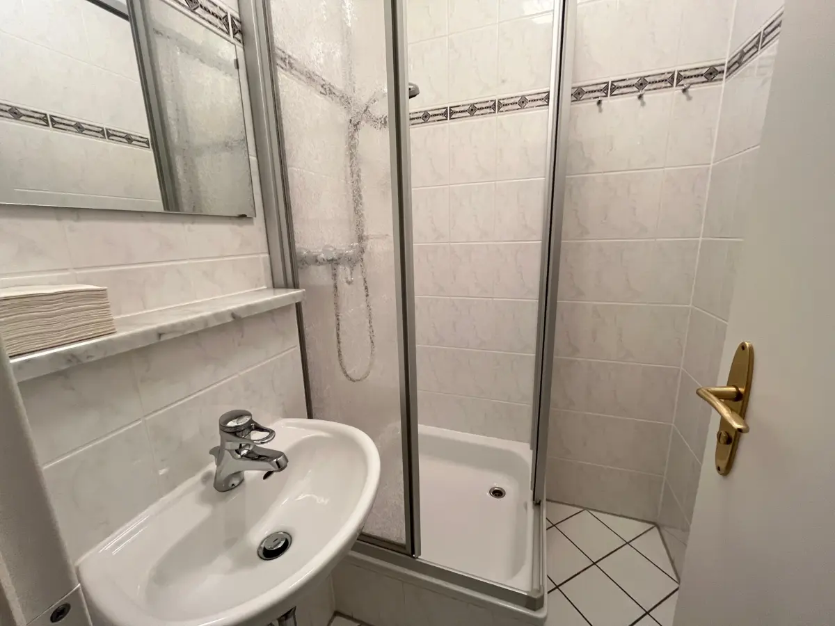 Bad mit Dusche