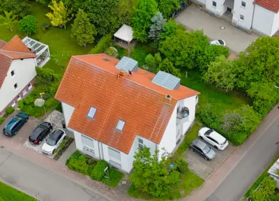 Doppelhaushälfte mit 3 Einheiten in Erfurt-Töttleben, 99098 Erfurt, Mehrfamilienhaus