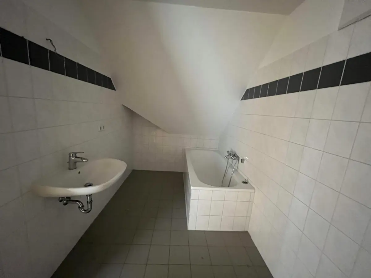 Bad mit Wanne