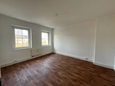 + Charmante 2 Raum Wohnung wartet auf Sie +, 03149 Groß Schacksdorf, Wohnung