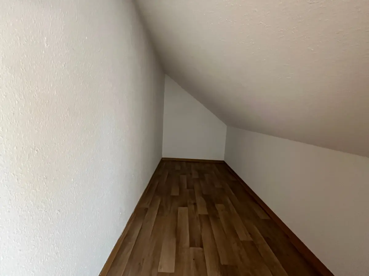Abstellraum im Schlafzimmer