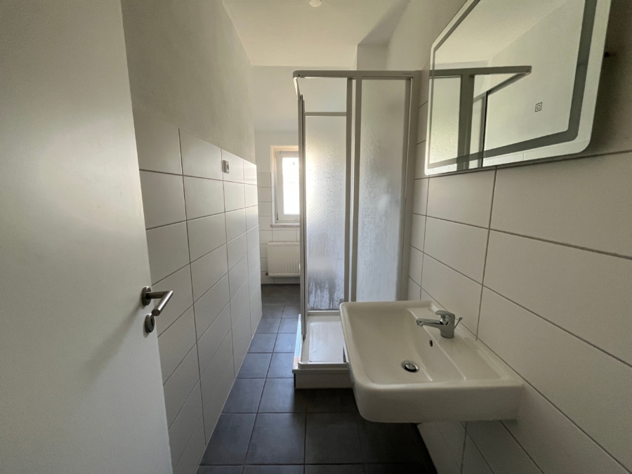 Badezimmer im Untergeschoss