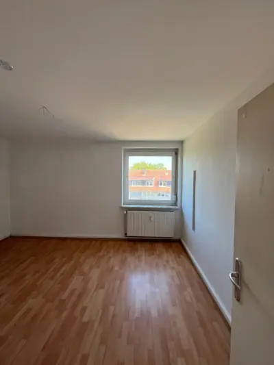 ++Aufzug und 2 Balkone mit weitem Blick über Kamp-Lintfort ++, 47475 Kamp-Lintfort, Wohnung